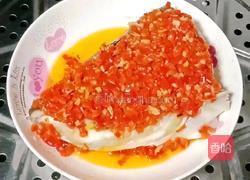 剁椒蒸鱼头的做法图解11