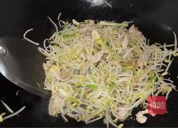 豆芽炒肉丝的做法图解7