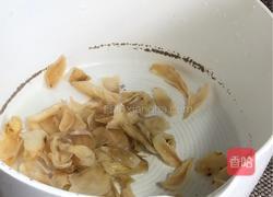 百合小米粥的做法图解2