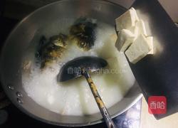 鱼头豆腐汤的做法图解4