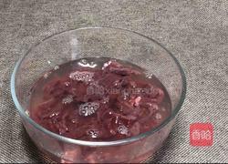 青菜猪肝汤的做法图解1