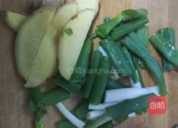 香酥鸭腿的做法图解2