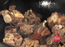 萝卜炖牛骨汤的做法图解3