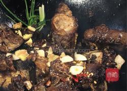 萝卜炖牛骨汤的做法图解5