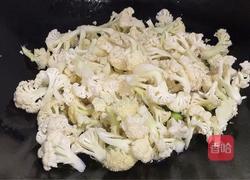 虾仁炒花菜的做法图解5