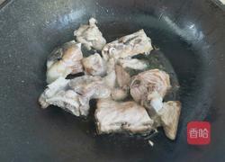 排骨土豆炖豆角的做法图解5