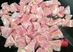 牛肉炖土豆的做法图解1