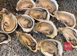 蒜蓉烤生蚝的做法图解2