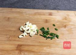 蒜香茭白的做法图解3