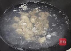 海鲜刀削面的做法图解2