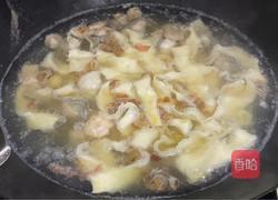 海鲜刀削面的做法图解8