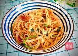 西红柿辣椒酱拌面的做法图解10