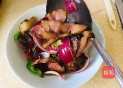 青椒洋葱炒腊肉的做法图解8