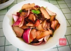 青椒洋葱炒腊肉的做法图解9