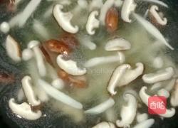 菌菇鸡蛋面的做法图解8