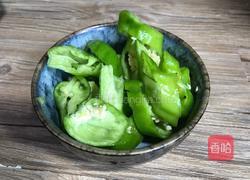 辣椒干炒南瓜的做法图解2