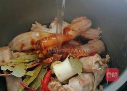 麻辣鸭脖的做法图解5