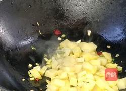 酸辣土豆藕丁的做法图解5