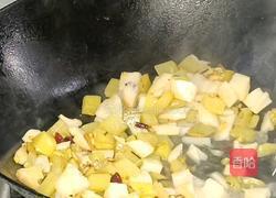 酸辣土豆藕丁的做法图解7