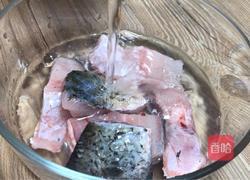 平菇豆腐清炖鱼汤的做法图解1