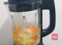 胡萝卜苹果汁的做法图解3