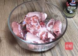 椒盐话梅排骨的做法图解1