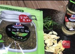 手撕包菜的做法图解2