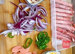 自制肥牛卷香肠披萨的做法图解7