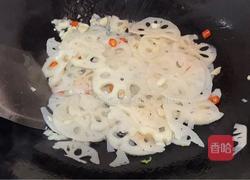 荷兰豆炒藕片的做法图解5