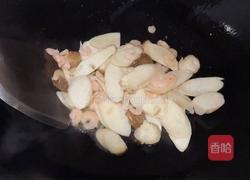 杏鲍菇炒虾仁的做法图解4