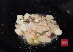 杏鲍菇炒虾仁的做法图解6