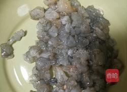 茄汁虾饼的做法图解1