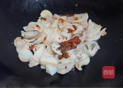 五花肉焖莲藕的做法图解7