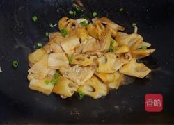 五花肉焖莲藕的做法图解10