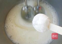 戚风小蛋糕的做法图解5