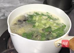 鲜虾木耳小米粥的做法图解8