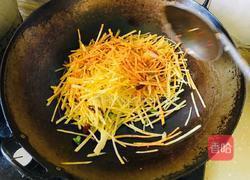 土豆丝炒酸菜的做法图解7