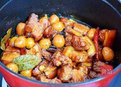 红烧肉炖鹌鹑蛋的做法图解15
