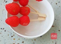 巧克力草莓的做法图解1