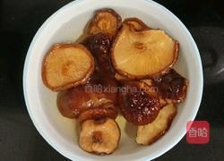 香菇蒸鸡的做法图解1