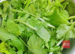 香芹炒卤肉的做法图解2