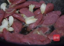 香肠炒西蓝花的做法图解8