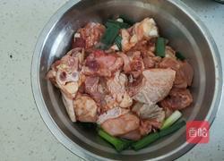 豆角焖花卷的做法图解2