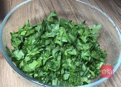 茼蒿肉末小米粥的做法图解3