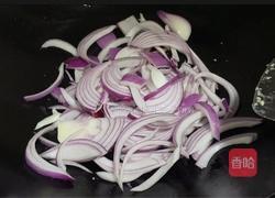 鸡蛋炒洋葱的做法图解4