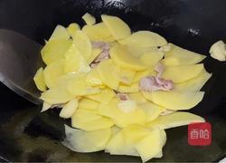 红烧土豆片的做法图解4