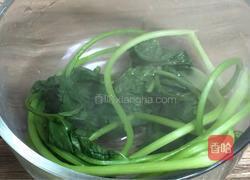 金针菇豆皮卷的做法图解5