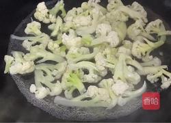 家常烧花菜的做法图解1