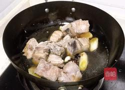 酸菜炖排骨的做法图解8