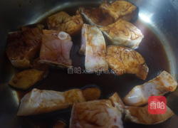 崇明绿皮茄子炖鱼的做法图解7